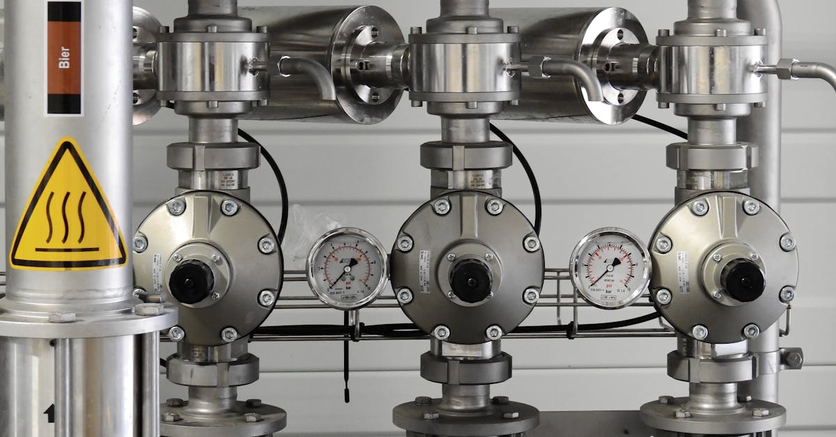 Who fits and repairs pipes?